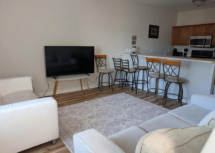 3br-3ba Crew Apartment, Tv Rooms, Fsu, Airport & I-10, * Tallahassee
