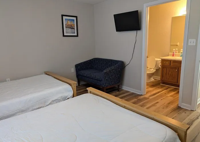 3br-3ba Crew Apartment, Tv Rooms, Fsu, Airport & I-10, *