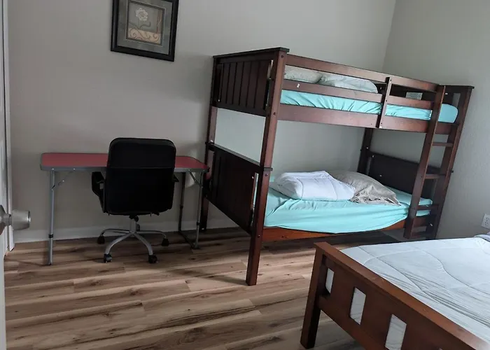 3br-3ba Crew Apartment, Tv Rooms, Fsu, Airport & I-10, * Tallahassee