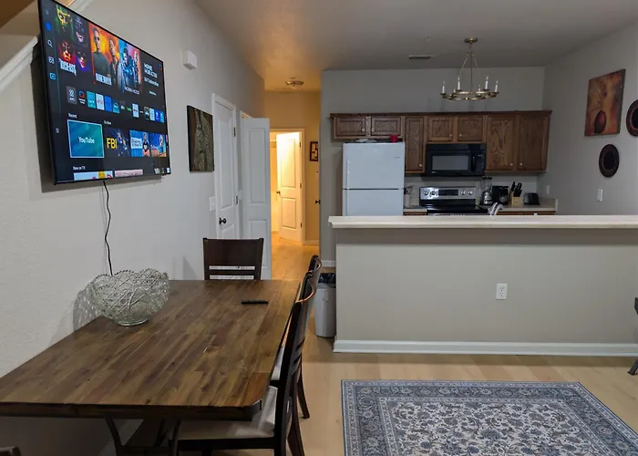 3br-3ba Crew Apartment, Tv Rooms, Fsu, Airport & I-10, * Tallahassee